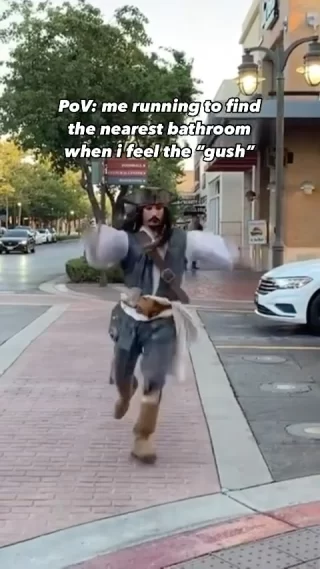Honestly feel like #captainjacksparrow invented this run just so that he could relate with us 🥲 also, on a side note, don’t you HATE it when your period creeps up on you out of NOWHERE? LIKE STICK TO YOUR DATES BRO 👿
.
.
.
.
#periodmemes #periodproblems #periodstories #periodstruggles #periodtalk #periodblood #captainjack #jacksparrowlookalike #jacksparrowcosplay #jacksparrowedit #jacksparrow #piratesofthecarribean #piratesofthecaribbean #piratesofcaribbean #piratesofinstagram #willturner #elizabethswann #johnnydeppfans #johnnydeppfan #explorepage #viralmeme #memeoftheday #videomemes #reelmeme #foryoupage